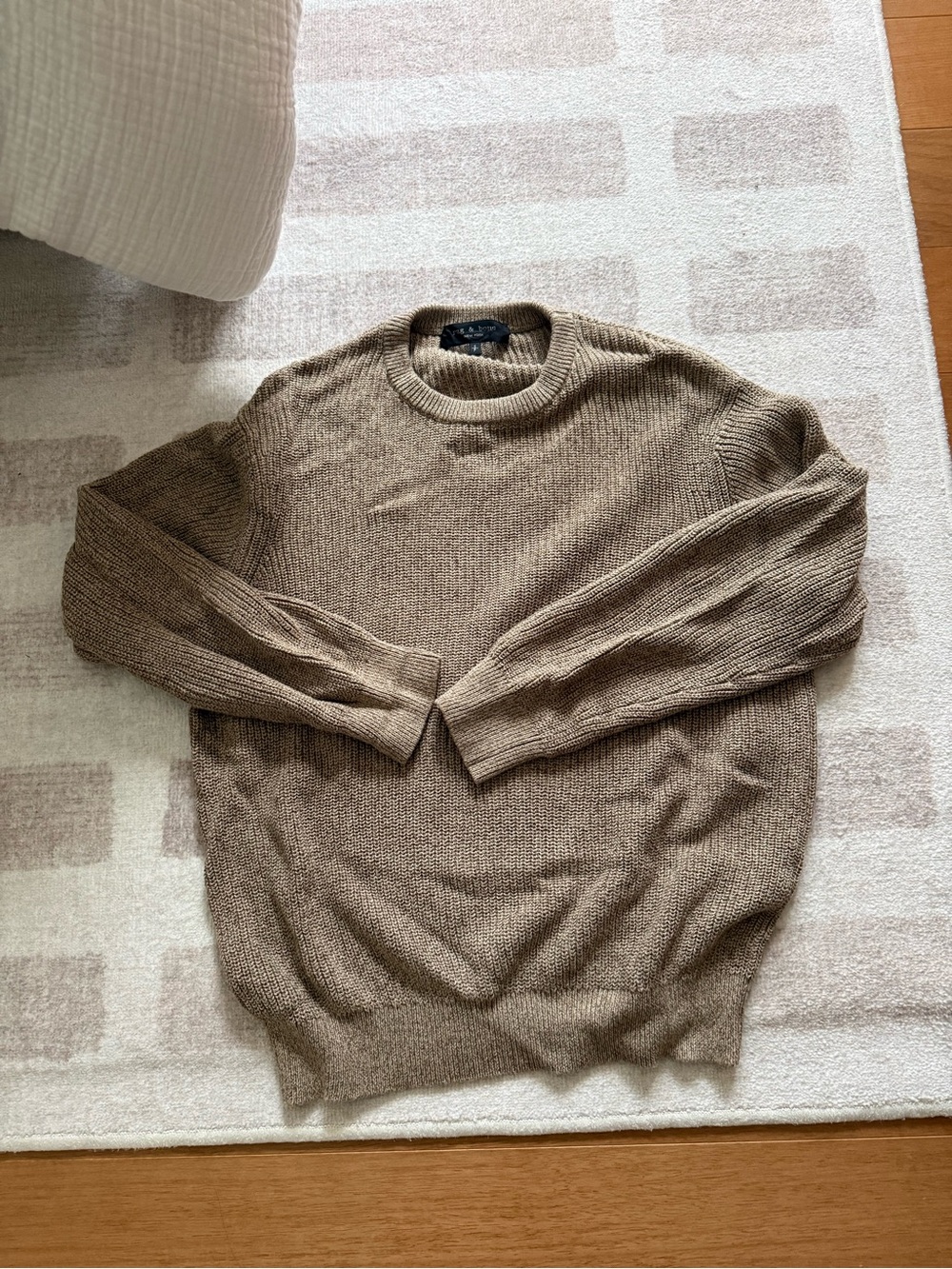 Men's Rag & Bone Crewneck Sweater in Light Brown Small